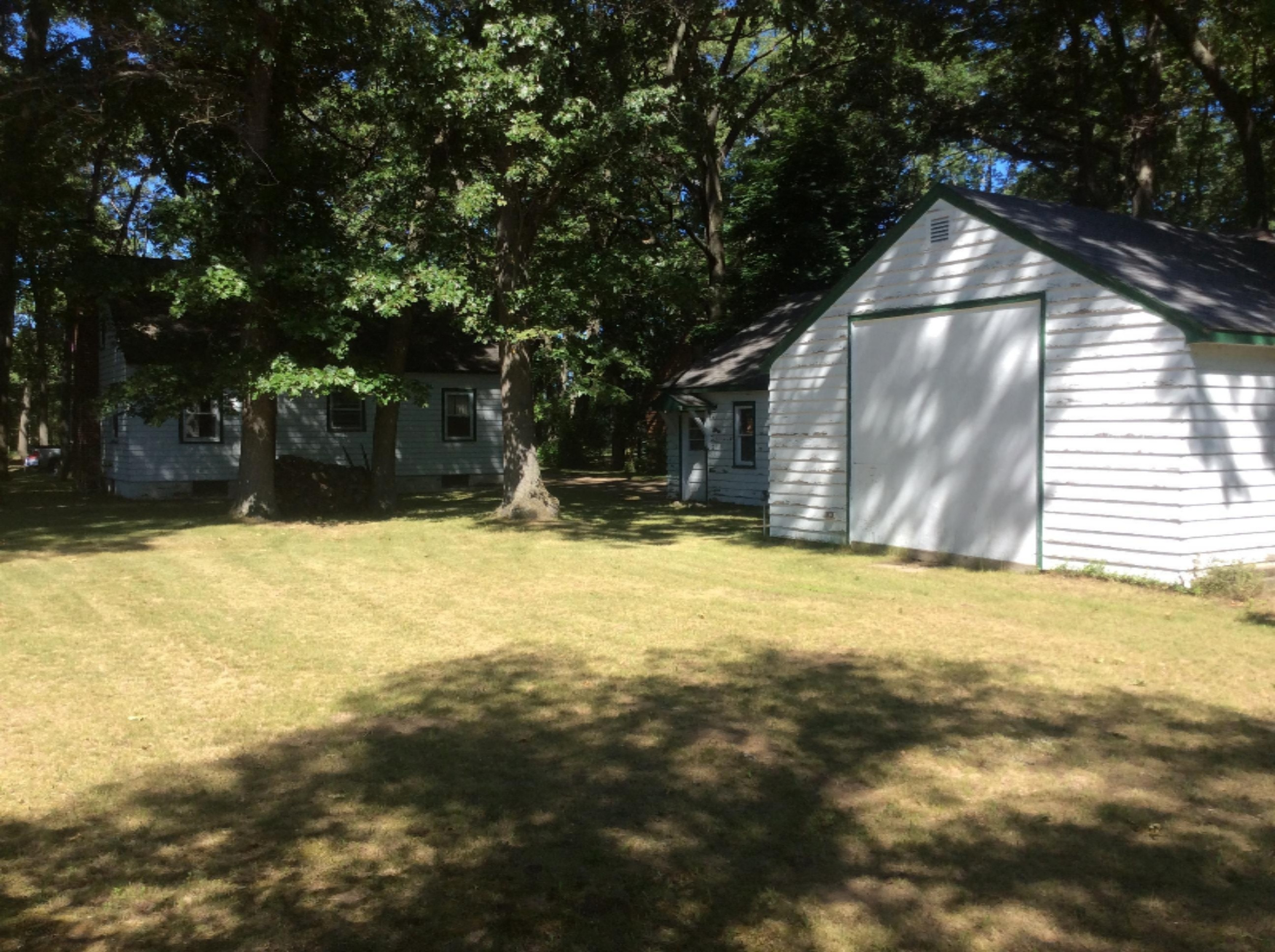 640 Straley Street North Muskegon, MI 49445 - Photo 8 of 21 IMG_0252