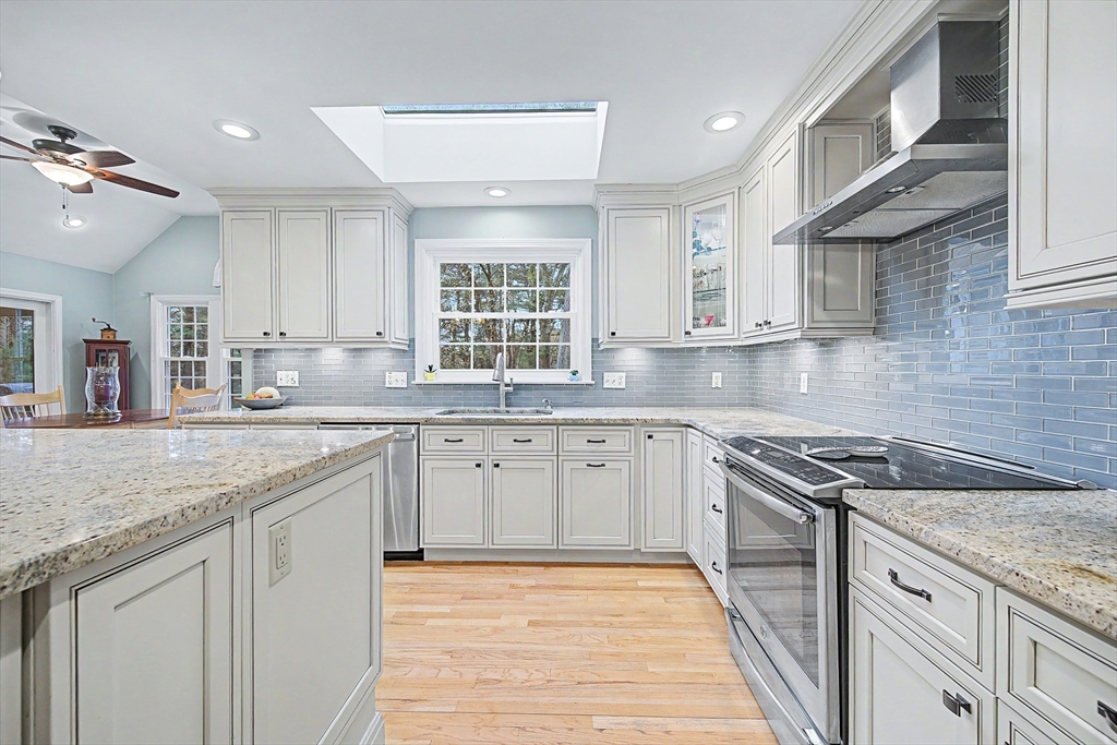 8 Pheasant Hill Road Hopkinton, MA 01748 - Photo 4 of 42 Gallery Image 4