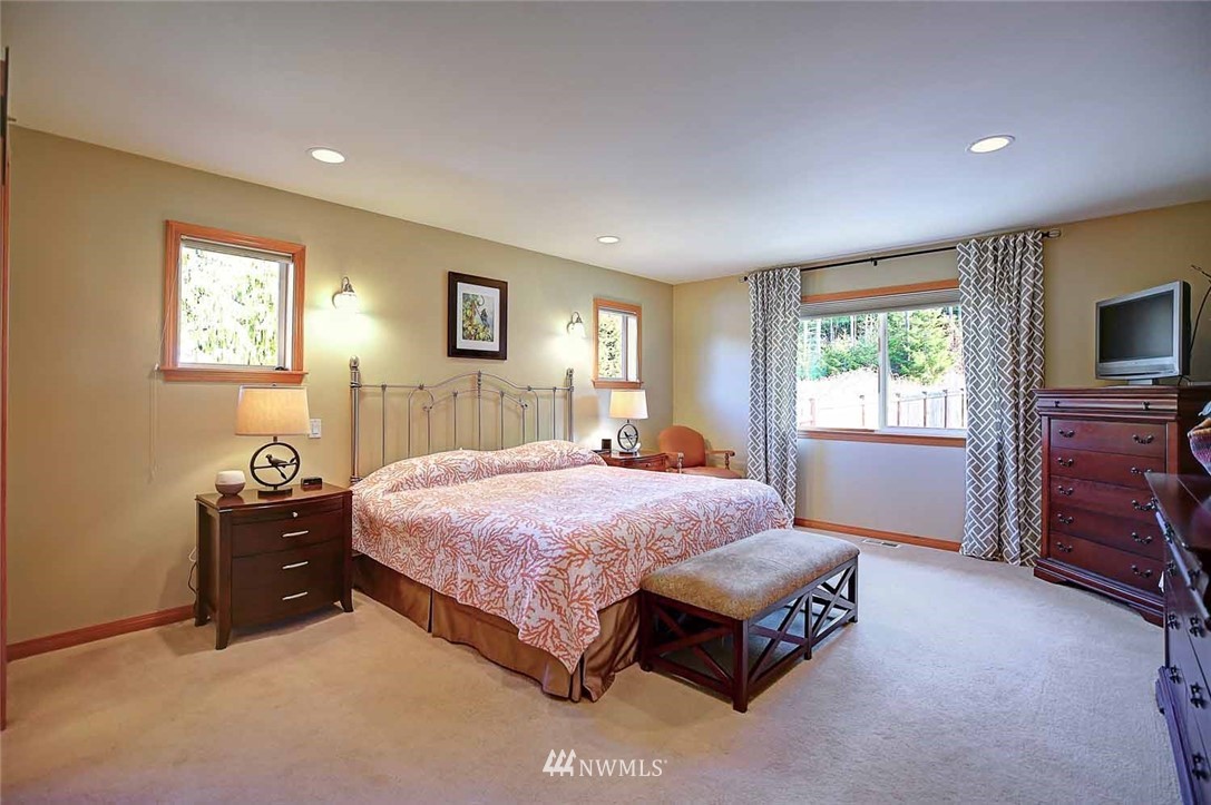585 South Camano Ridge Road Camano Island, WA 98282 - Photo 12 of 25 Gallery Image 12
