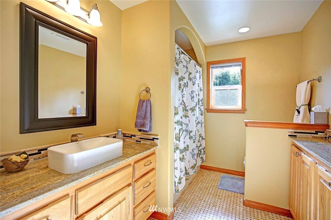 585 South Camano Ridge Road Camano Island, WA 98282 - Photo 16 of 25 Gallery Image 16