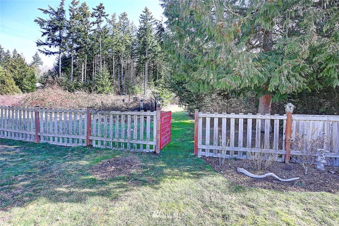 585 South Camano Ridge Road Camano Island, WA 98282 - Photo 24 of 25 Gallery Image 24