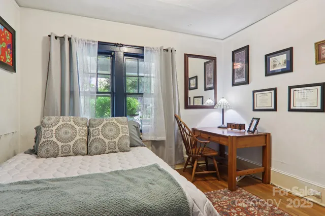 $350,000 | 68 1/2 Nevada Avenue, Asheville, NC 28806