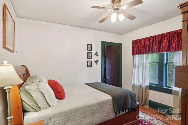 $350,000 | 68 1/2 Nevada Avenue, Asheville, NC 28806