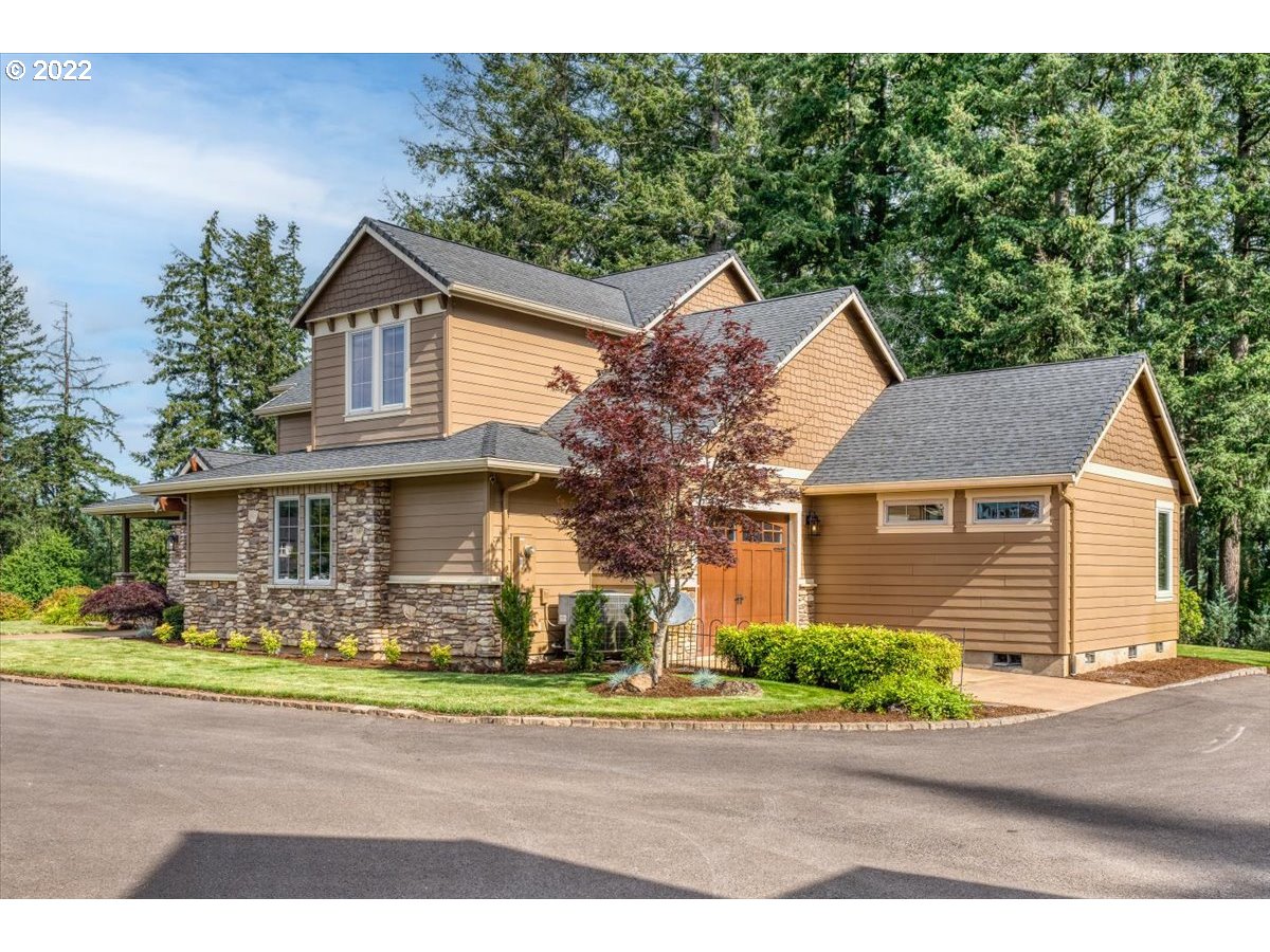 18809 South Kimball Road Oregon City, OR 97045 - Photo 3 of 32 a front view of house with yard and green space