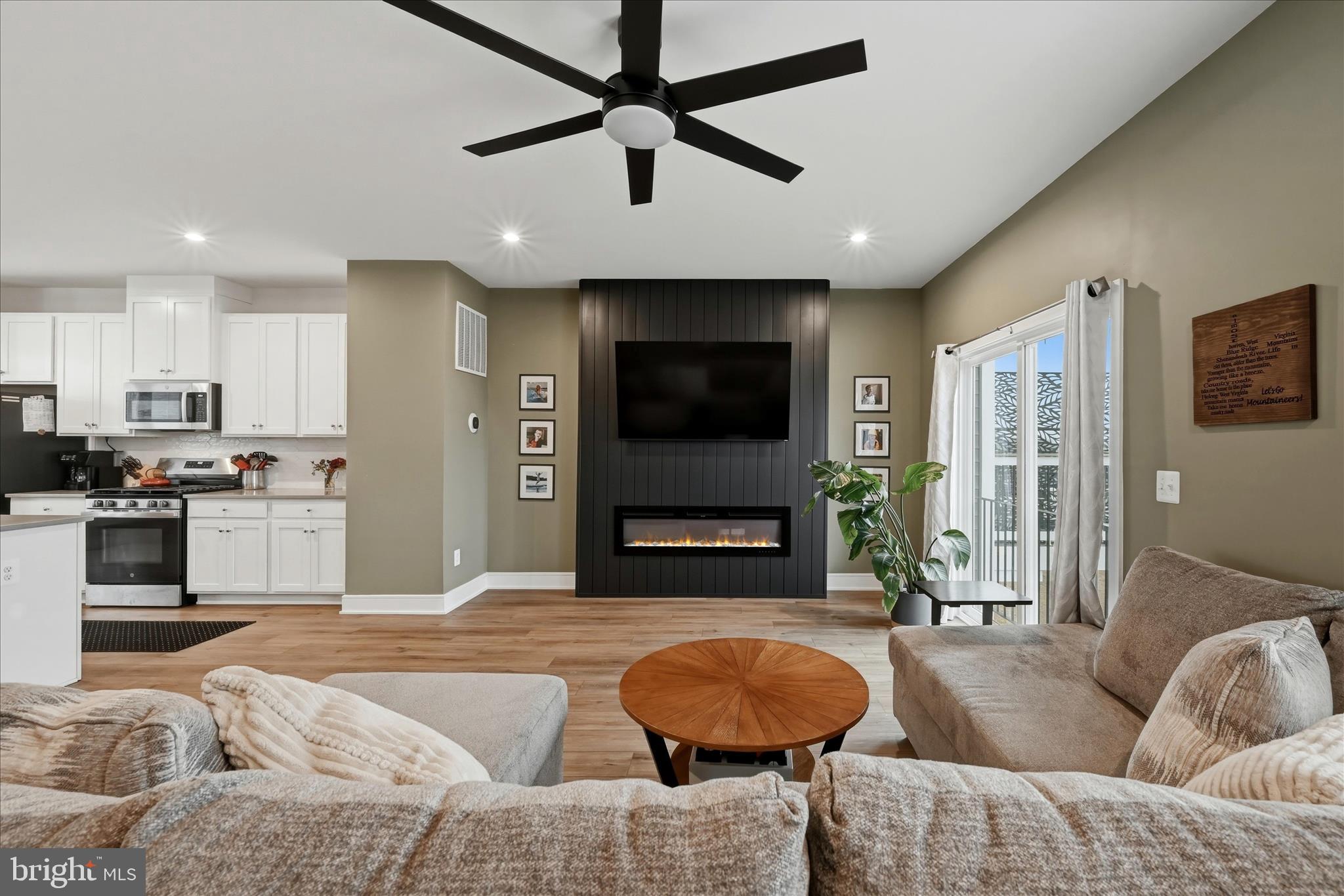 124 Checkerspot Way Lake White Post, VA 22663 - Photo 11 of 81 Living Room