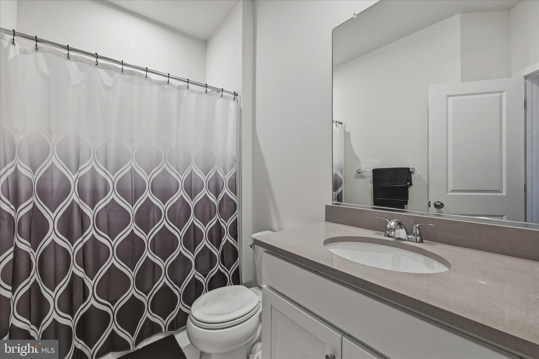 124 Checkerspot Way Lake White Post, VA 22663 - Photo 28 of 81 Bathroom