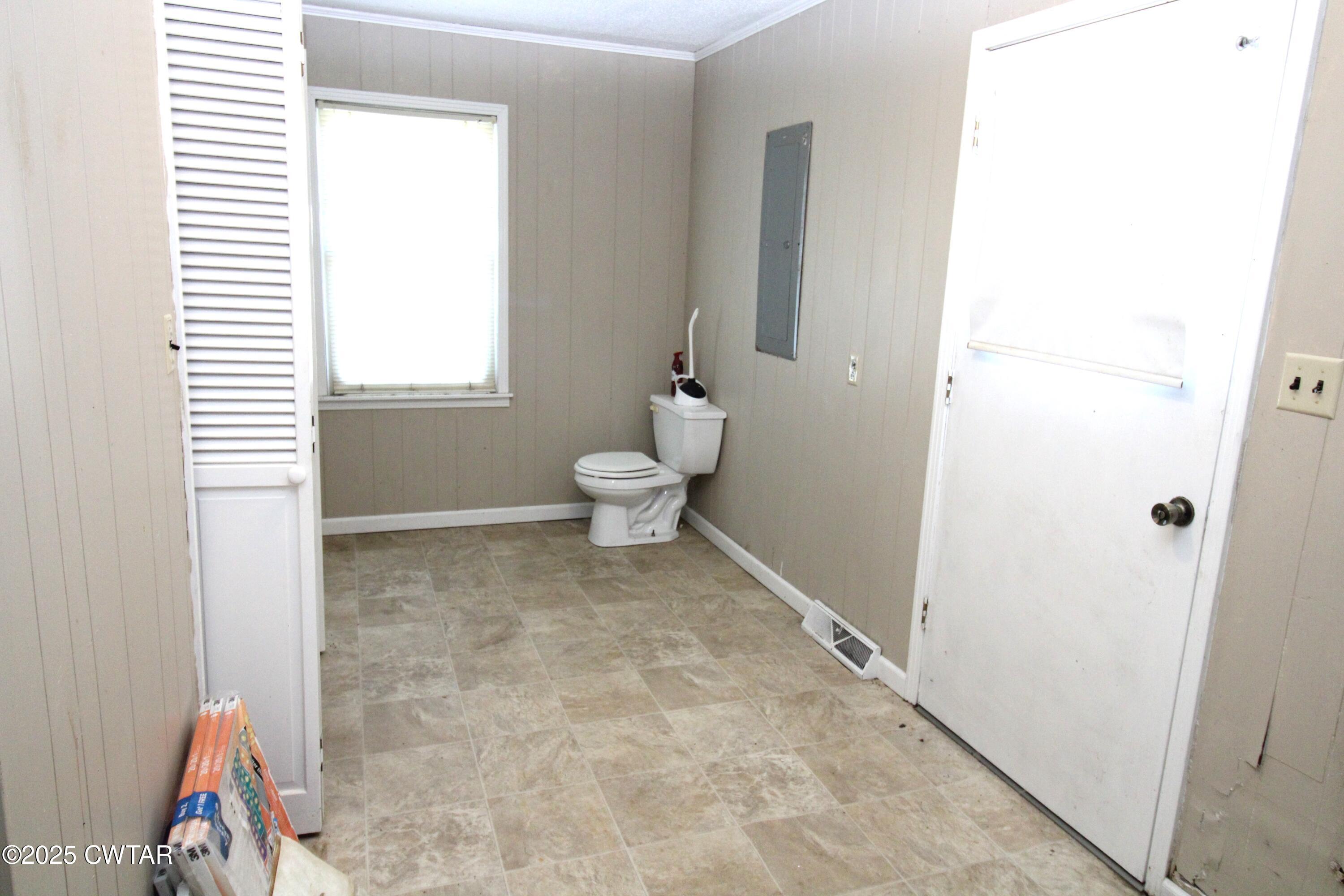 4810 Saltillo Road Saltillo, TN 38370 - Photo 12 of 25 LaundryRoomBath