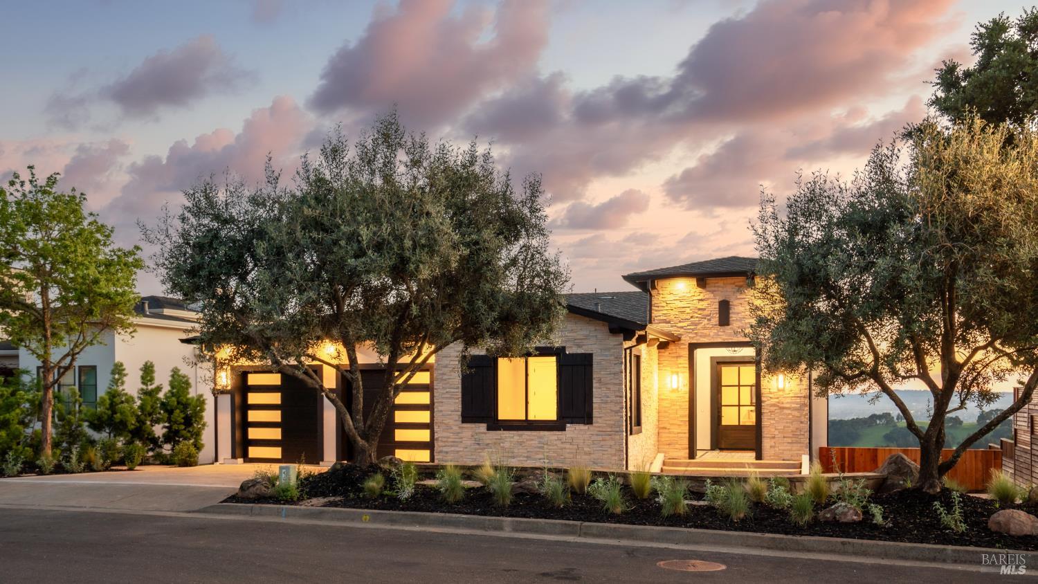 3783 Crown Hill Drive Santa Rosa, CA 95404 - Photo 2 of 70