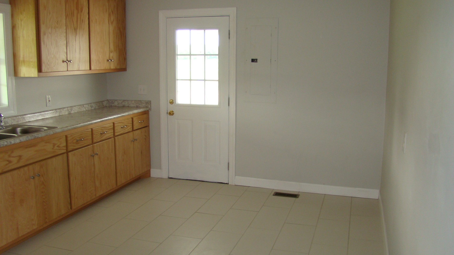 1021 Longview Road Unionville, TN 37180 - Photo 14 of 24 Gallery Image 14