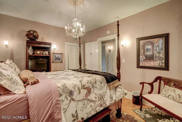 $1,750,000 | 1704 Market Street, Wilmington, NC 28403