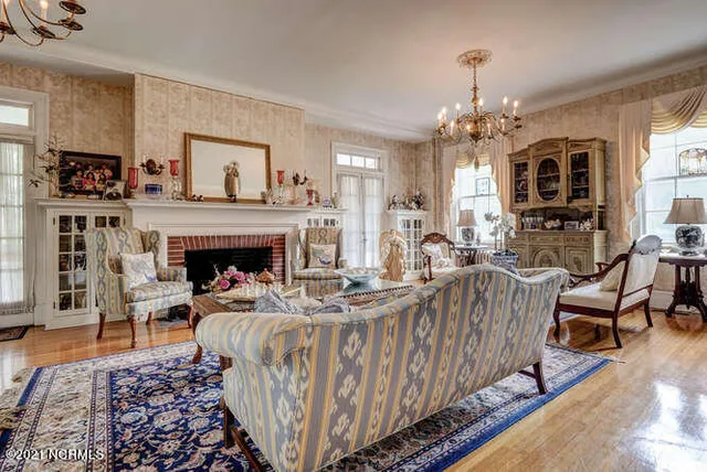 $1,750,000 | 1704 Market Street, Wilmington, NC 28403