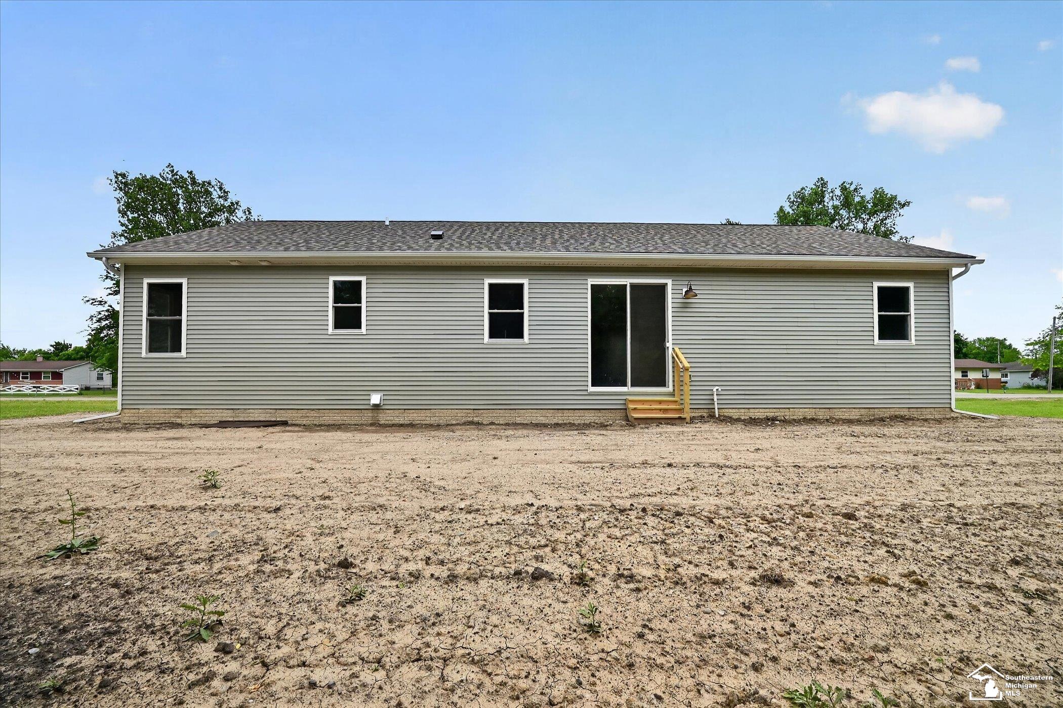 926 Ford Road Carleton, MI 48117 - Photo 45 of 47 Gallery Image 45