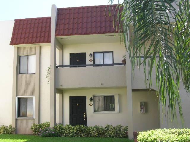 150 Northwest 70th Street, Unit 201 Boca Raton, FL 33487 - Photo 3 of 25 Unit top left