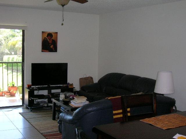 150 Northwest 70th Street, Unit 201 Boca Raton, FL 33487 - Photo 6 of 25 Living room