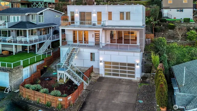 $1,399,000 | 6720 Soundview Drive Northeast, Tacoma, WA 98422