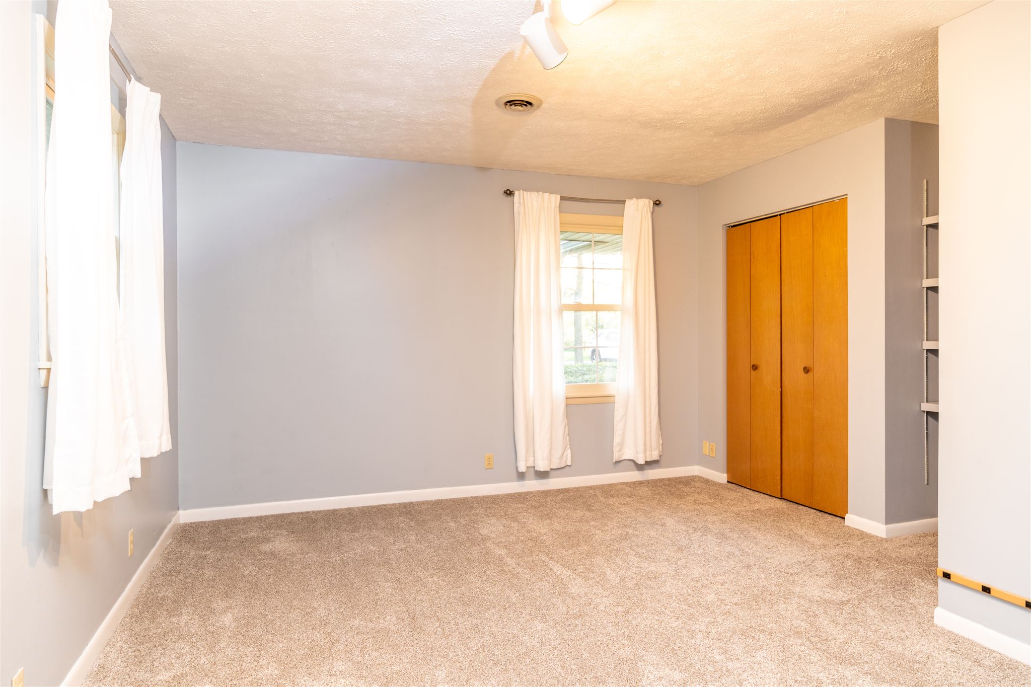 1708 North Hackberry Road Muncie, IN 47304 - Photo 9 of 15 Gallery Image 9