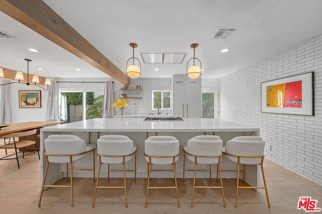 1155 South Rimpau Boulevard Los Angeles, CA 90019 - Photo 17 of 45