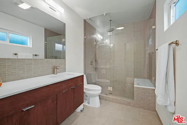 $1,995,000 | 1155 South Rimpau Boulevard, Los Angeles, CA 90019