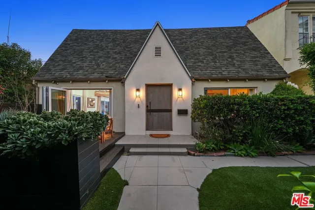 $1,995,000 | 1155 South Rimpau Boulevard, Los Angeles, CA 90019