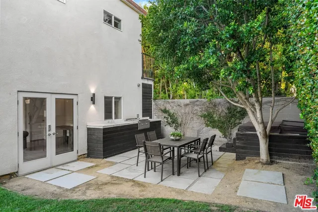 $1,995,000 | 1155 South Rimpau Boulevard, Los Angeles, CA 90019