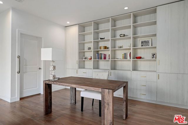 $1,995,000 | 1155 South Rimpau Boulevard, Los Angeles, CA 90019