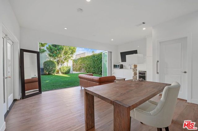 $1,995,000 | 1155 South Rimpau Boulevard, Los Angeles, CA 90019