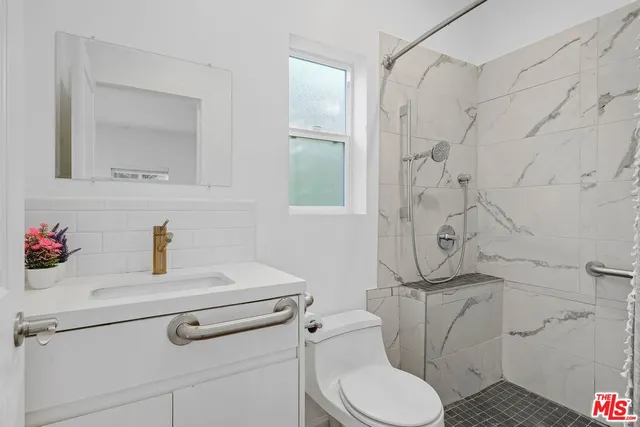 $1,995,000 | 1155 South Rimpau Boulevard, Los Angeles, CA 90019