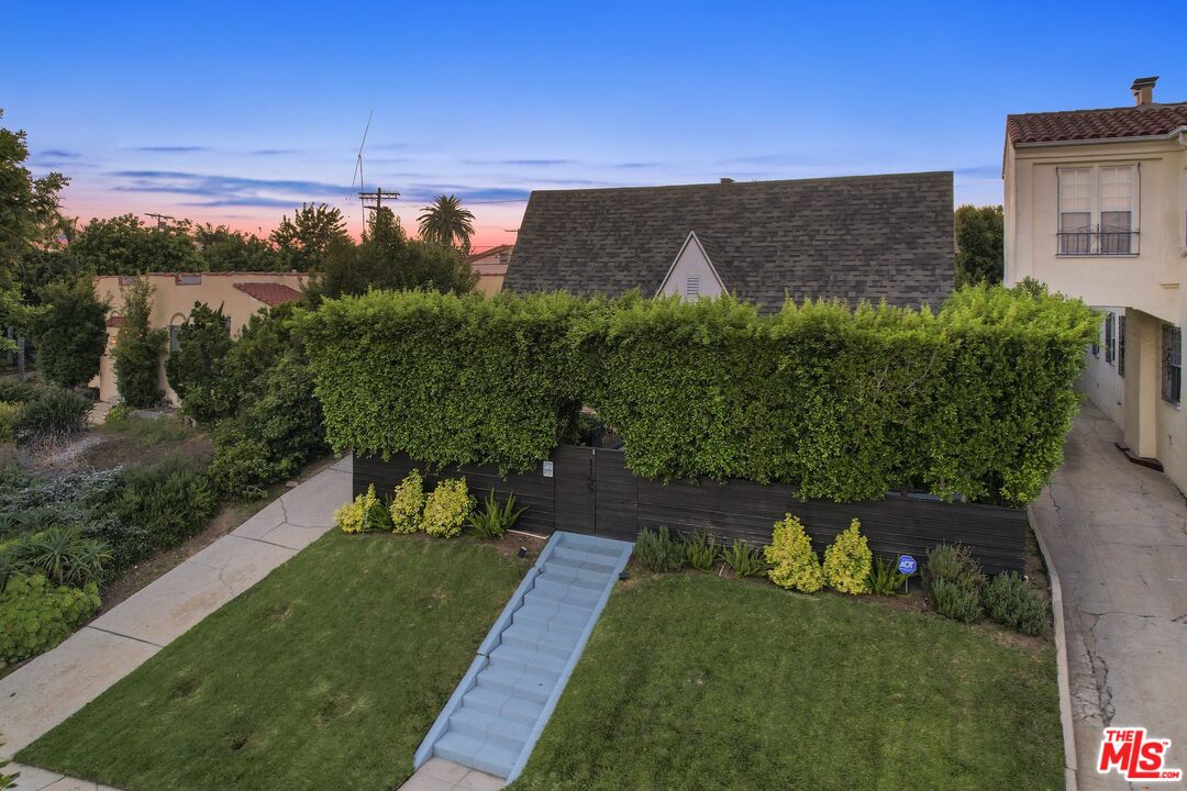 1155 South Rimpau Boulevard Los Angeles, CA 90019 - Photo 39 of 45