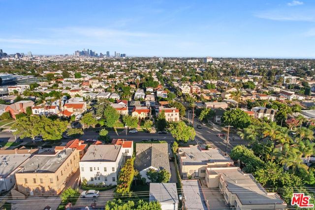$1,995,000 | 1155 South Rimpau Boulevard, Los Angeles, CA 90019