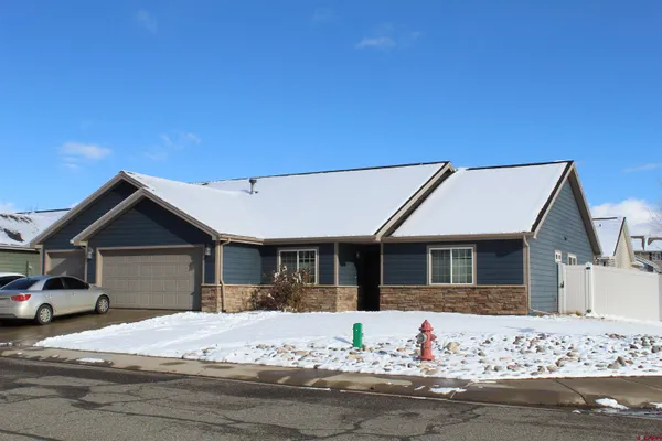 $579,000 | 3200 Ravens Crest Drive, Montrose, CO 81401