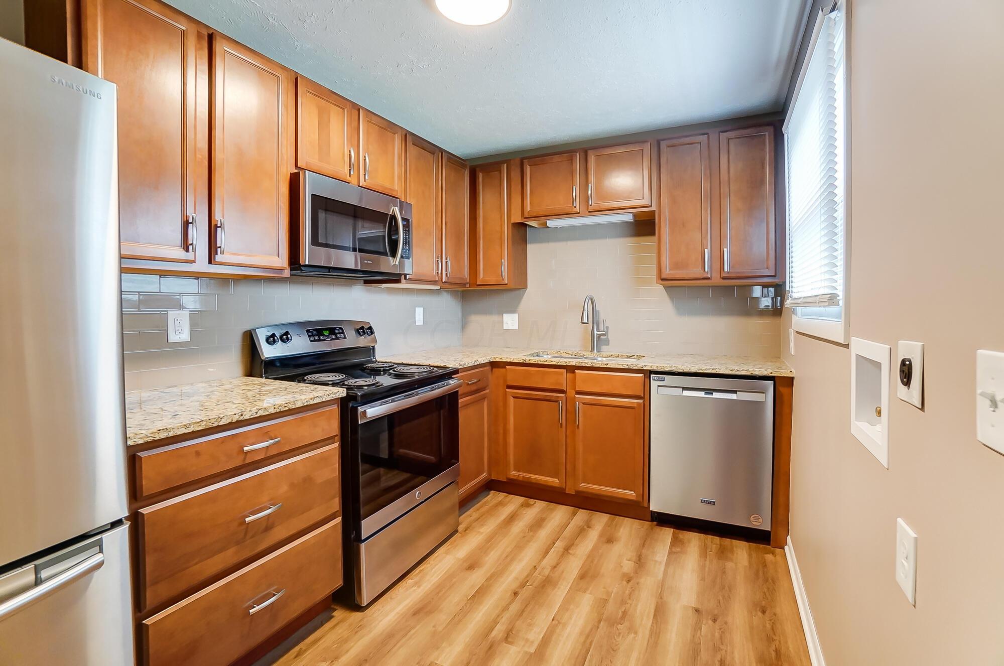 4549 Grimsby Road Columbus, OH 43227 - Photo 7 of 22 Kitchen