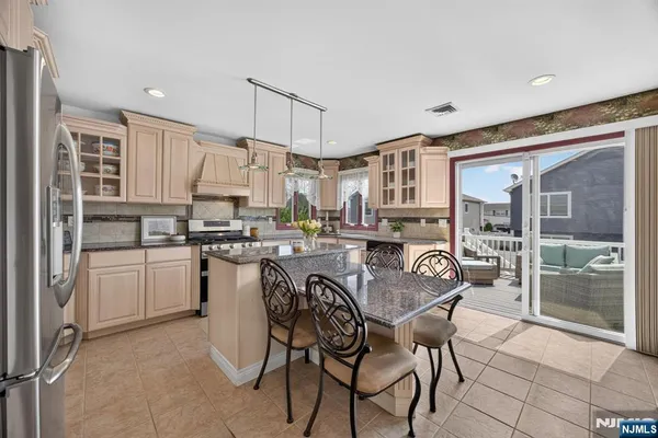 $889,000 | 12 William Street, Saddle Brook, NJ 07663