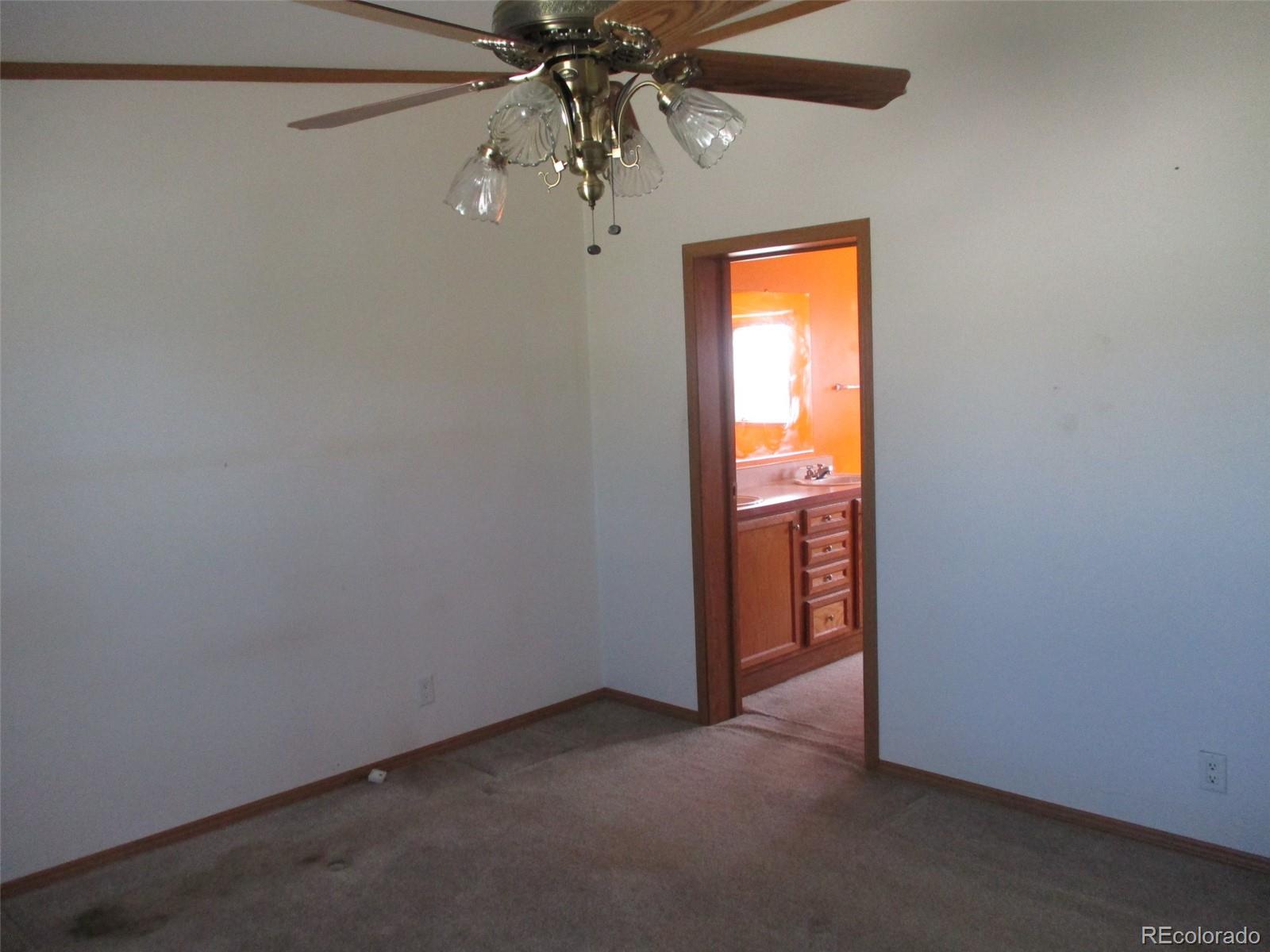 40276 Ferns Road Elizabeth, CO 80107 - Photo 11 of 21 Gallery Image 11