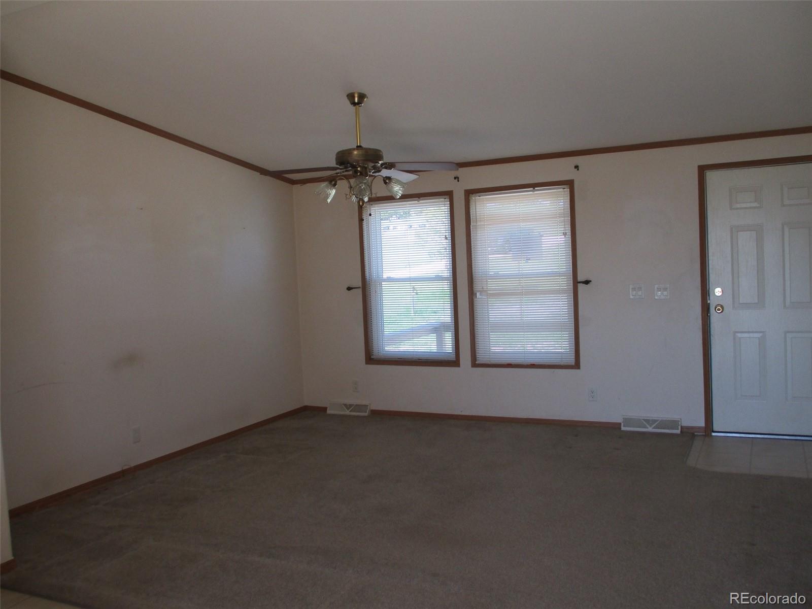 40276 Ferns Road Elizabeth, CO 80107 - Photo 8 of 21 Gallery Image 8