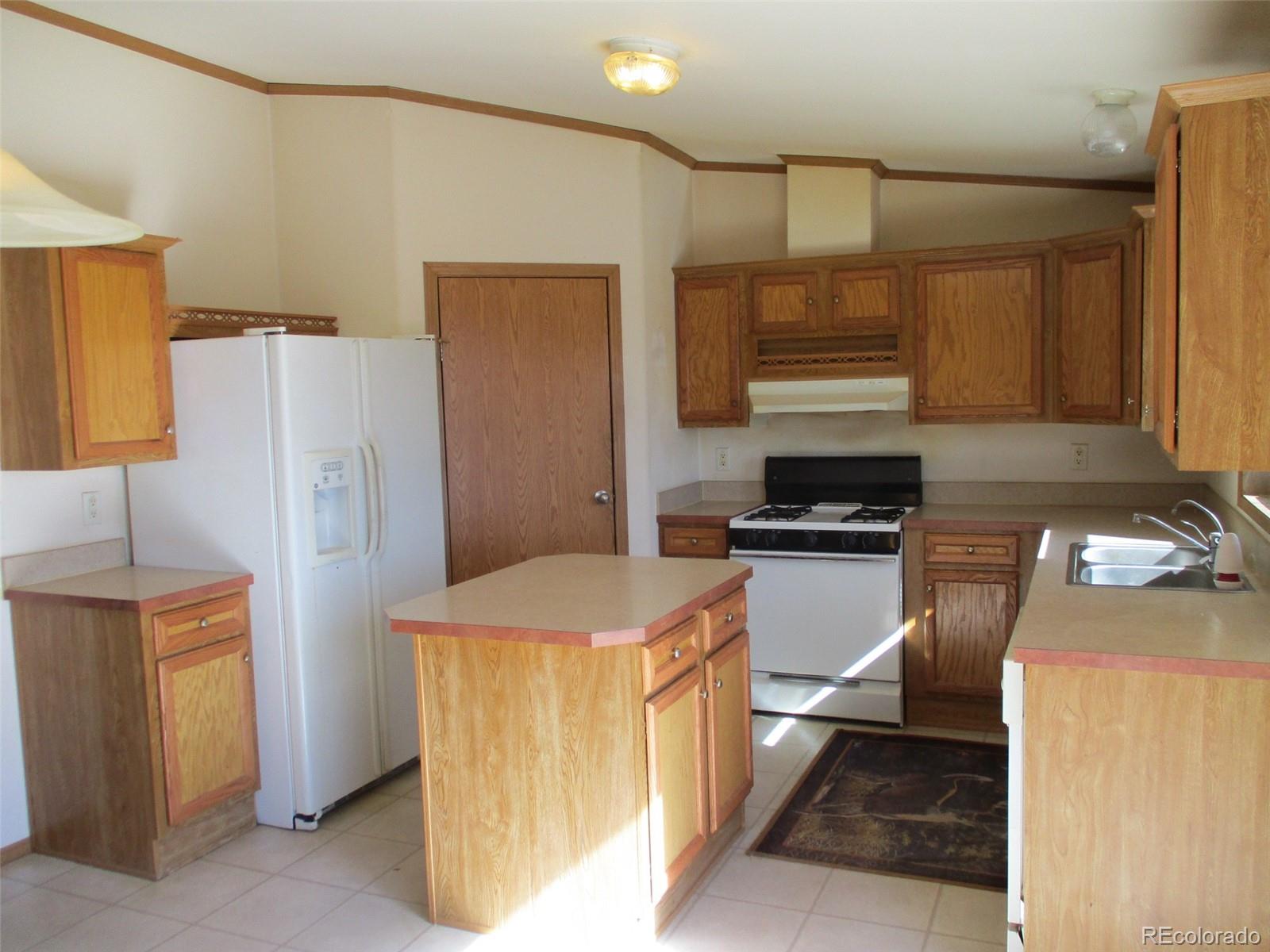 40276 Ferns Road Elizabeth, CO 80107 - Photo 9 of 21 Gallery Image 9