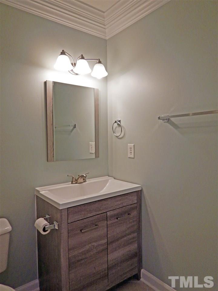 8724 Stephenson Road Apex, NC 27539 - Photo 7 of 12 Gallery Image 7