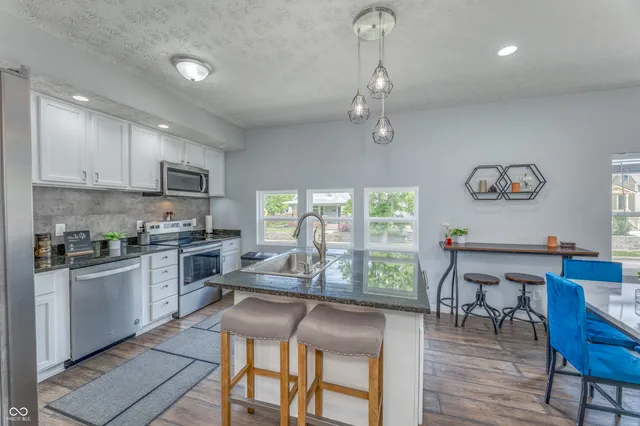 $278,900 | 964 Tecumseh Street, Indianapolis, IN 46201