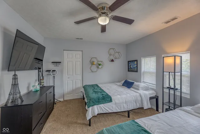 $278,900 | 964 Tecumseh Street, Indianapolis, IN 46201