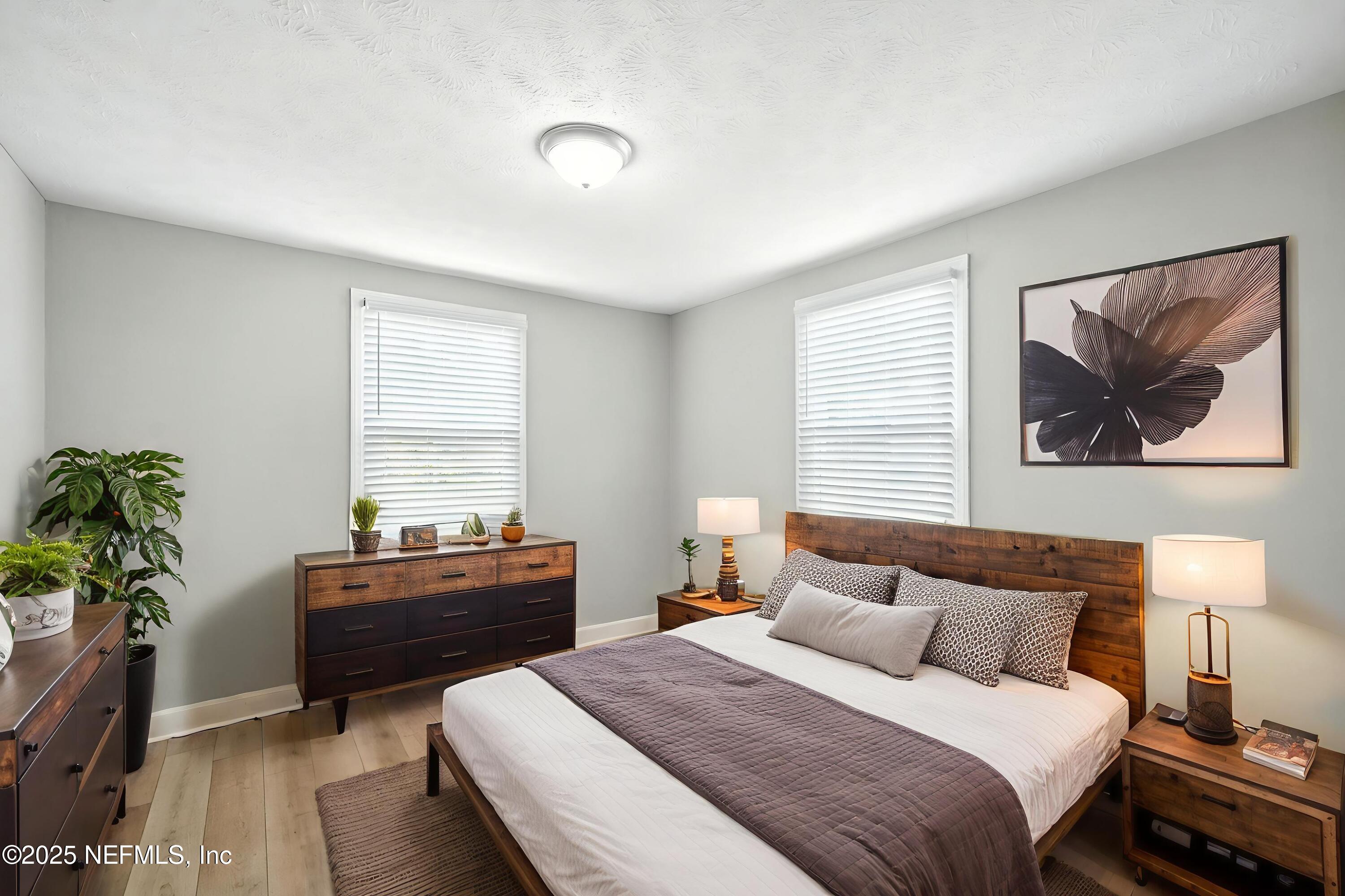 5239 Cruz Road Jacksonville, FL 32207 - Photo 13 of 33 13_Bedroom 1 - Virtually Staged