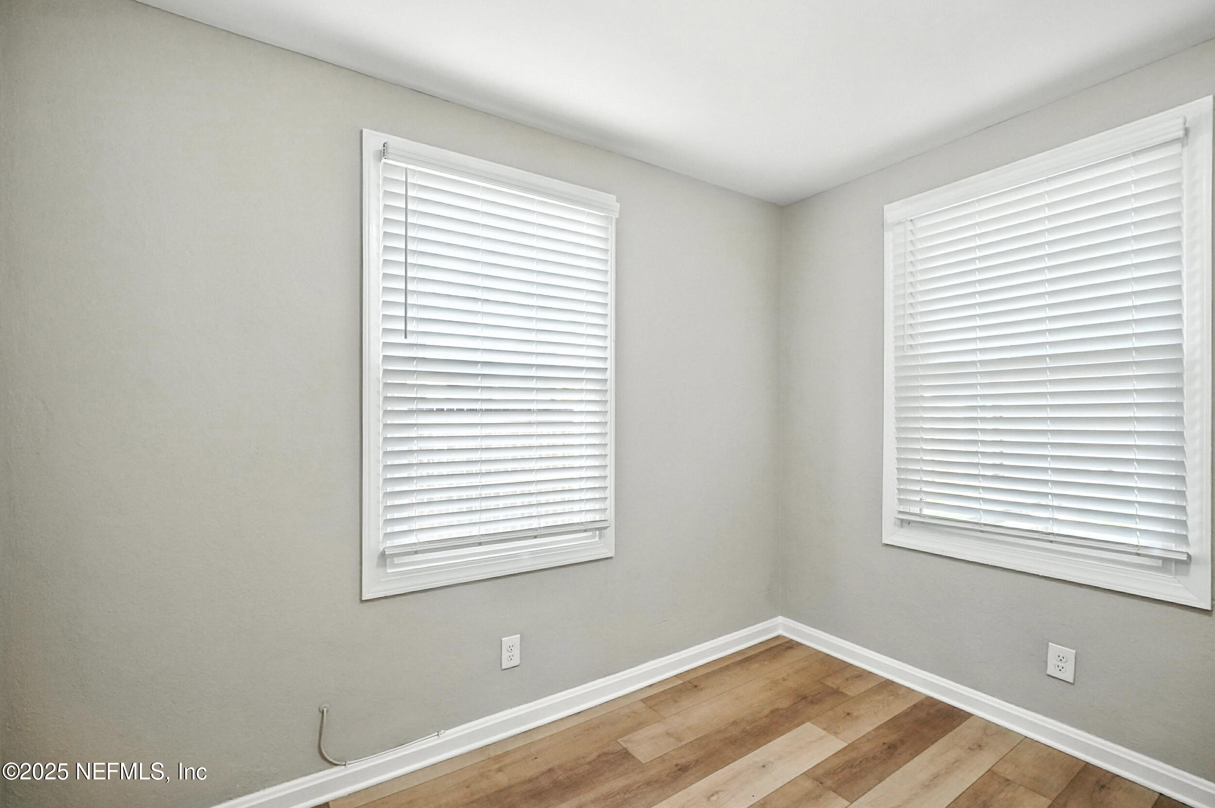 5239 Cruz Road Jacksonville, FL 32207 - Photo 15 of 33 15_Bedroom 3