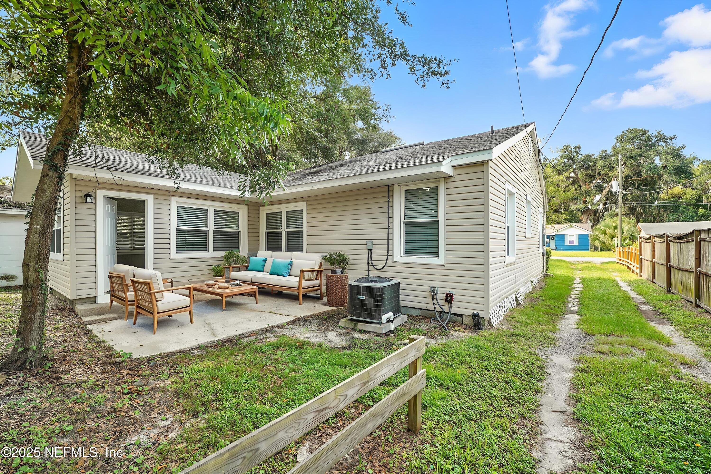 5239 Cruz Road Jacksonville, FL 32207 - Photo 19 of 33 19_Back Patio - Virtually Staged