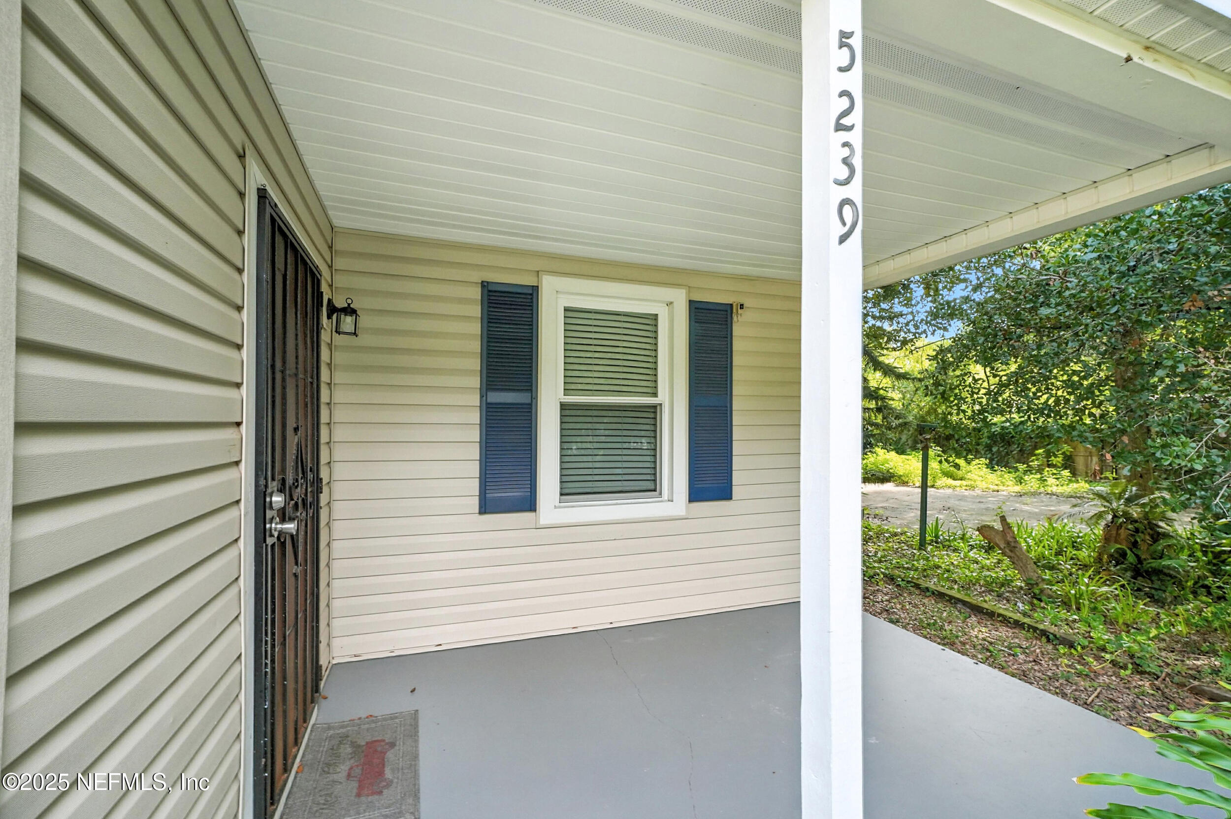 5239 Cruz Road Jacksonville, FL 32207 - Photo 2 of 33 2_Front Porch