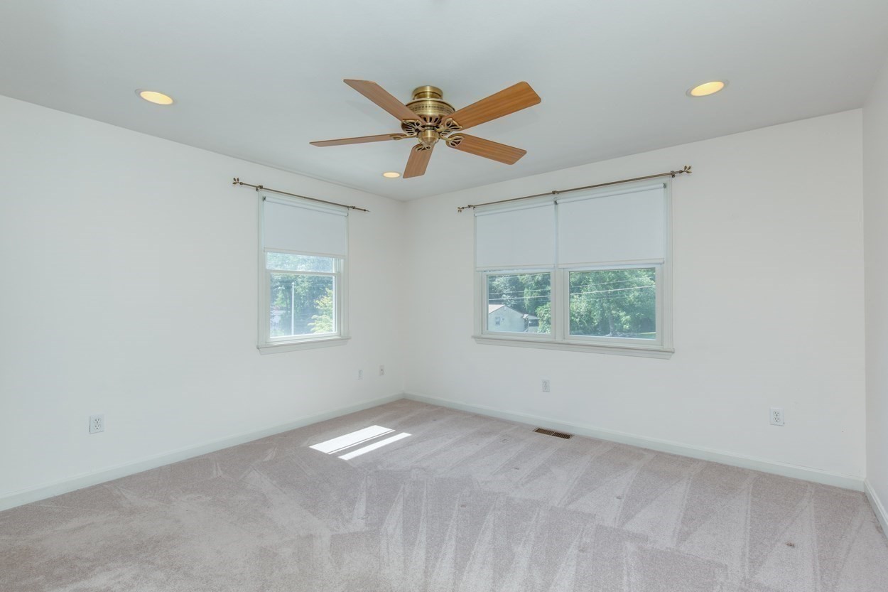21 Partridge Road Dracut, MA 01826 - Photo 32 of 40 Gallery Image 32