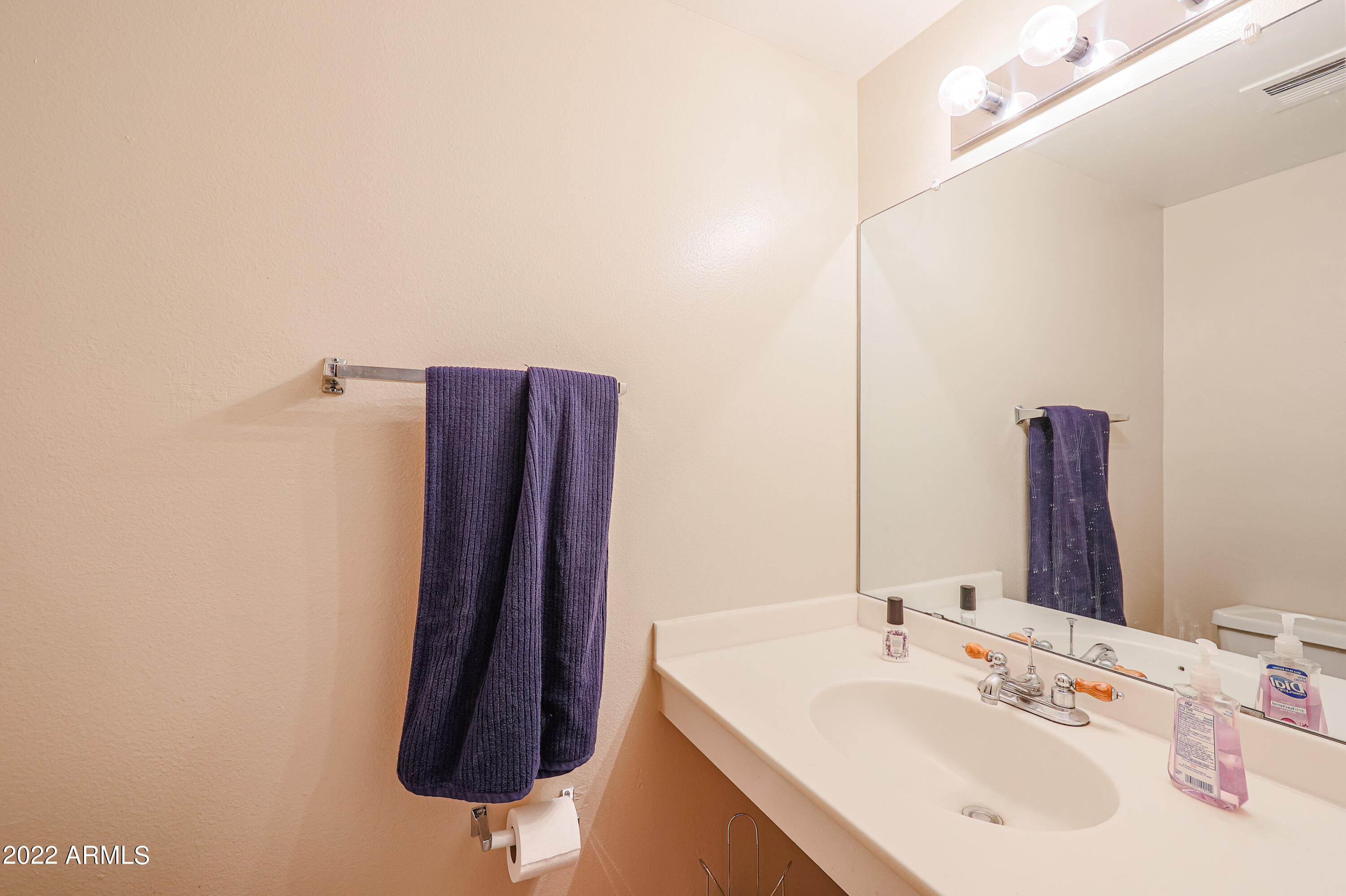 2305 East Cactus Road Phoenix, AZ 85022 - Photo 22 of 34 B (28)