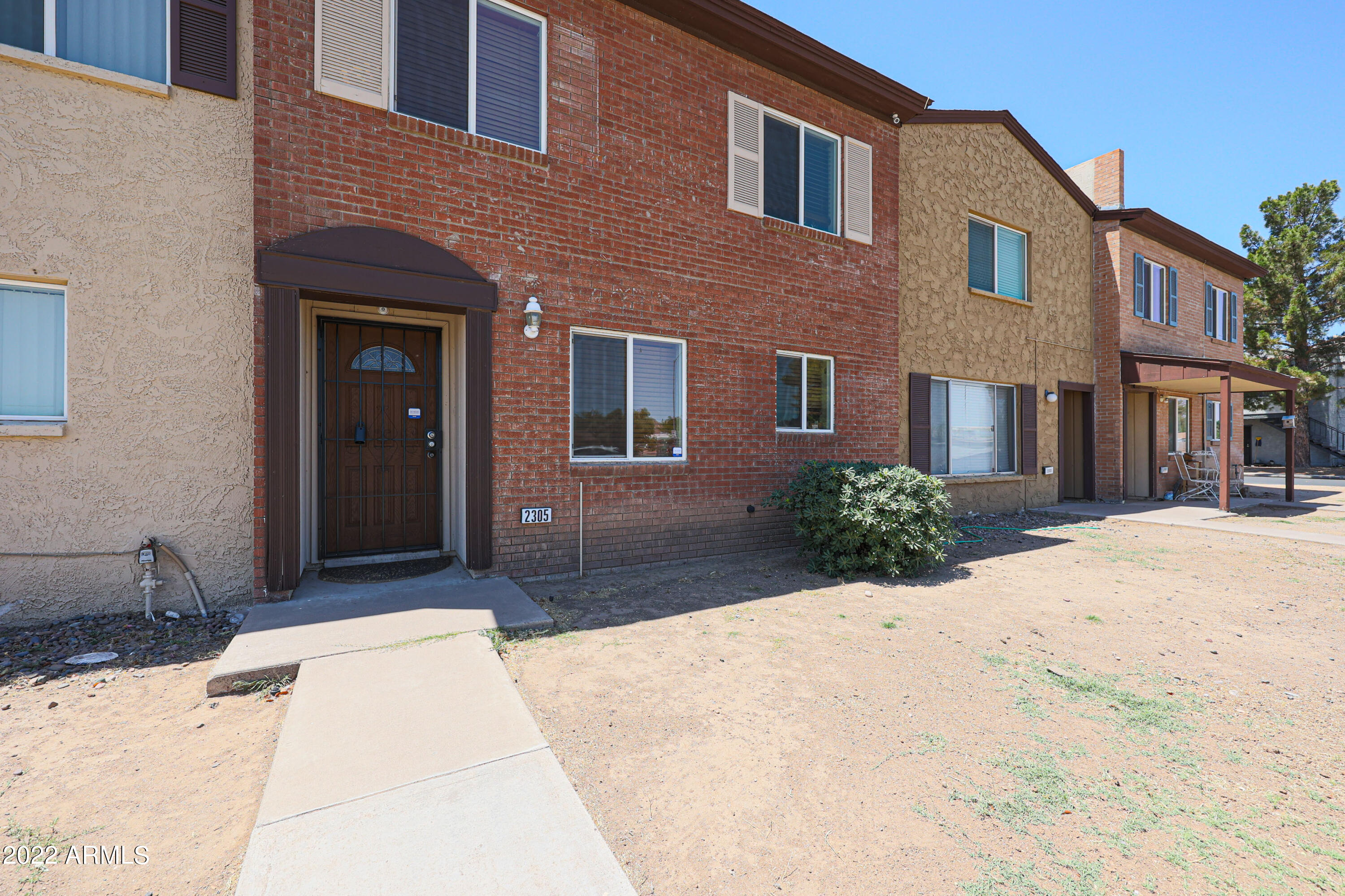 2305 East Cactus Road Phoenix, AZ 85022 - Photo 3 of 34 A (8)