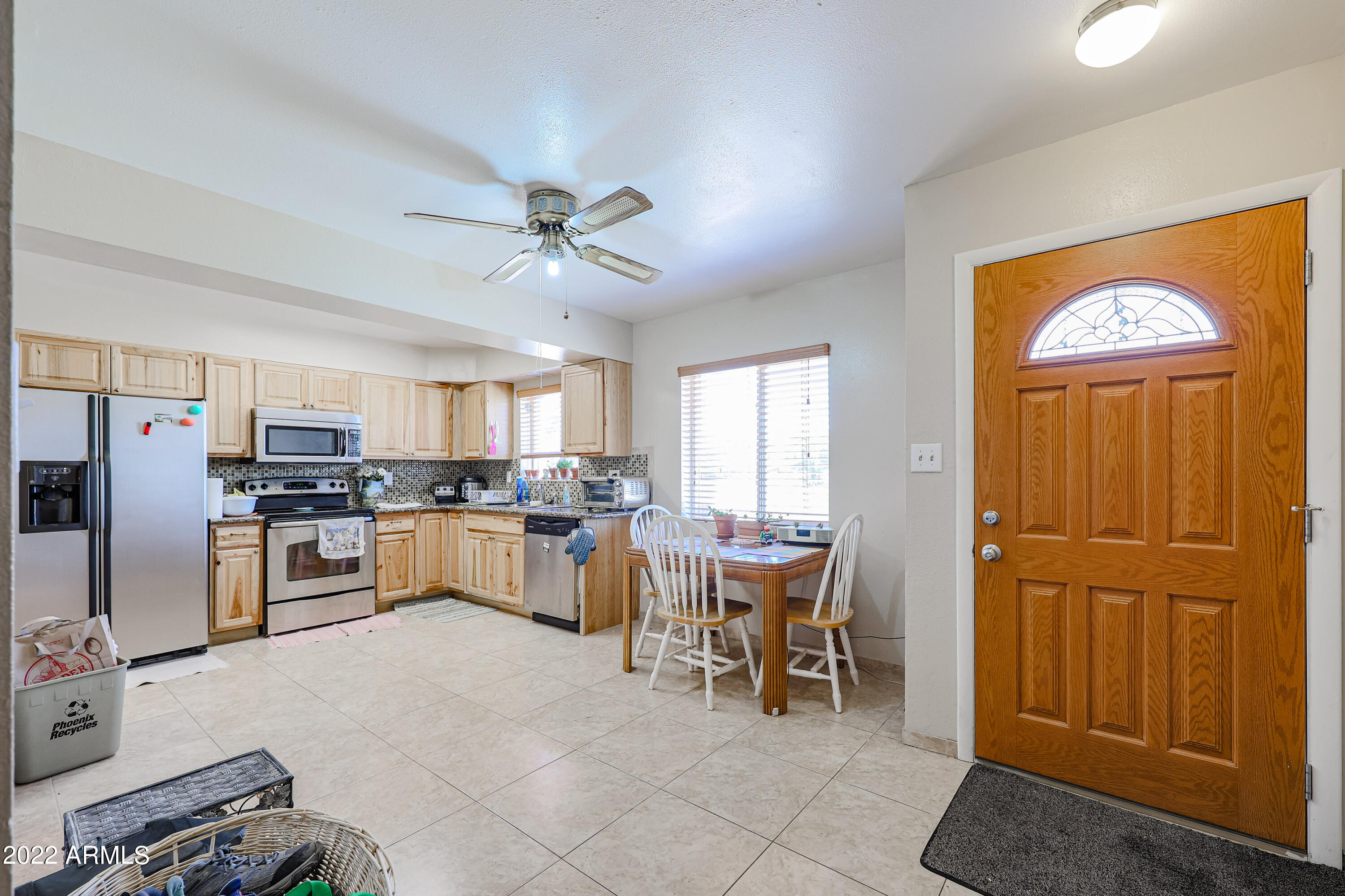 2305 East Cactus Road Phoenix, AZ 85022 - Photo 7 of 34 B (10)