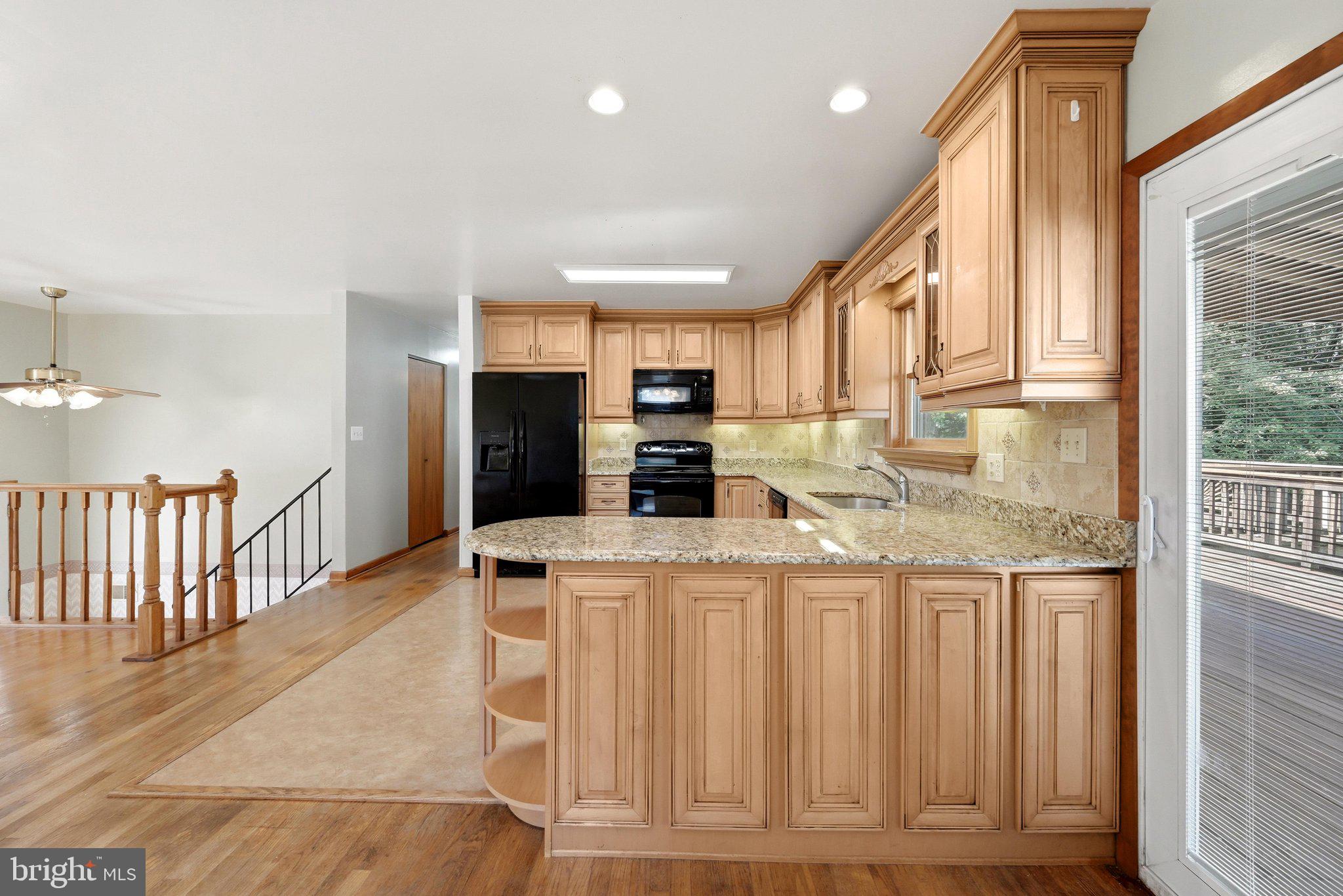 9092 Fox Ridge Drive Union Bridge, MD 21791 - Photo 18 of 67 Kitchen
