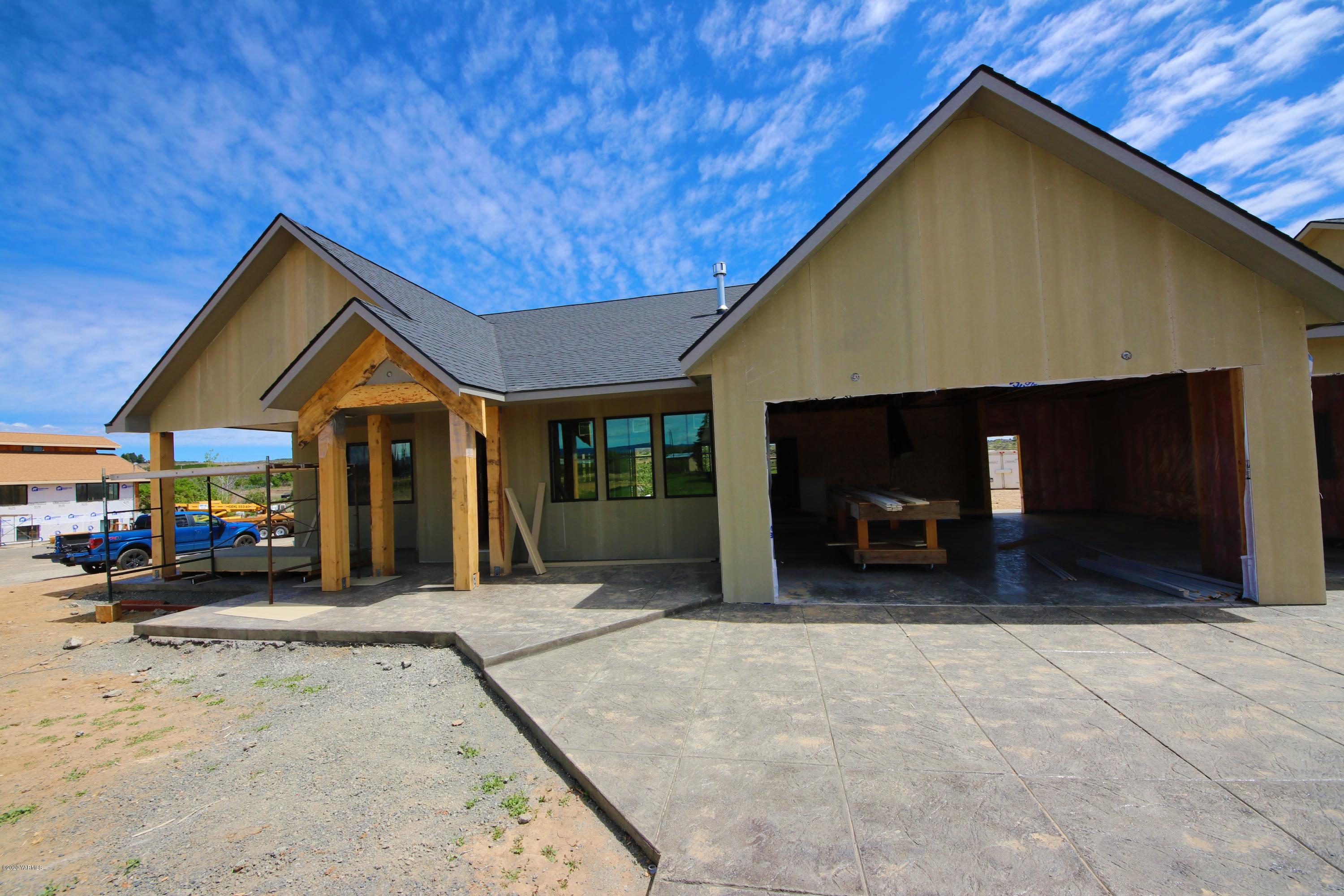 489 Elliott Road Cowiche, WA 98923 - Photo 2 of 10