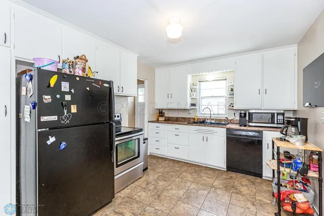 $200,000 | 1538 10th Street North, Fargo, ND 58102