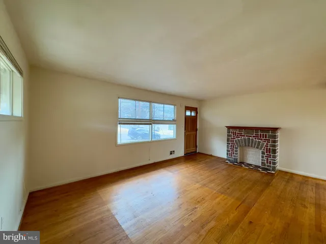 $1,350 | 4401 Anntana Avenue, Baltimore, MD 21206